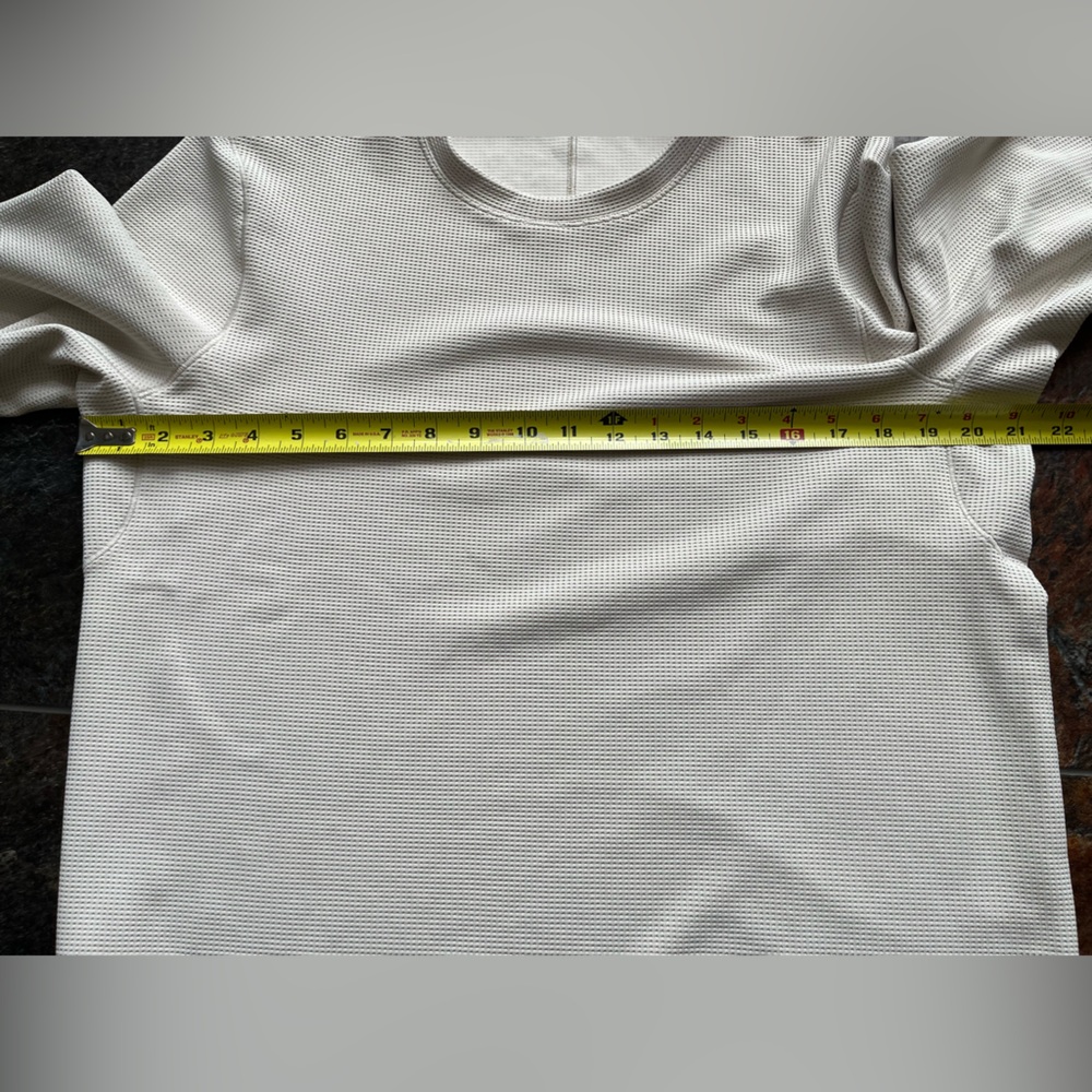 Men’s Lululemon cream crew long sleeve shift stitch performance shirt - Picture 9 of 11